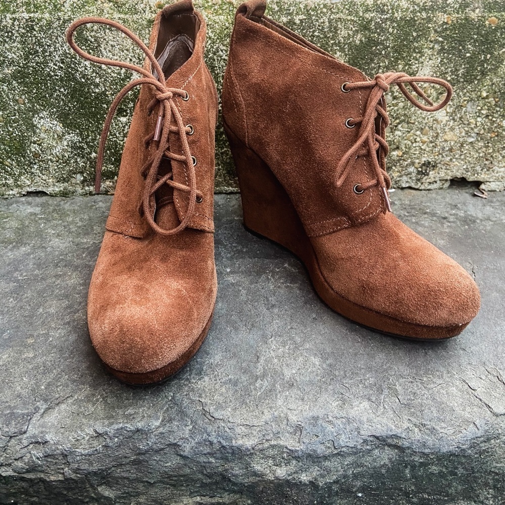 Jessica Simpson Cyntia Ankle Bootie